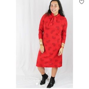 1970s groovy red paisley neck tie dress cotton
